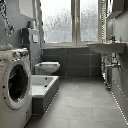 L19 - 2zkdb - Frisch Saniert Appartement *